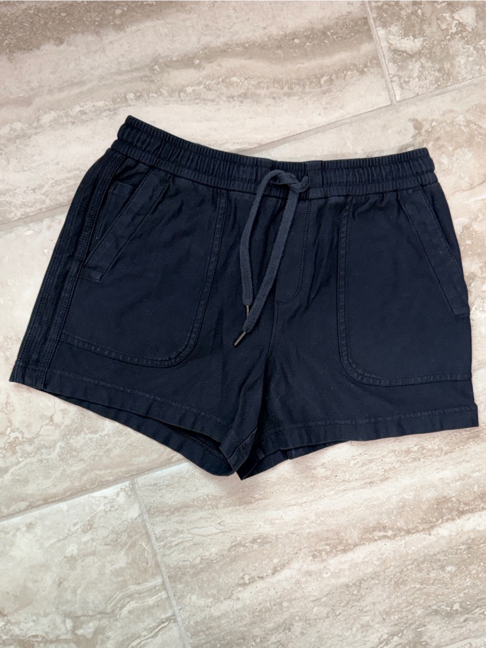 Athleta Black Athletic Elastic-Waist Shorts
